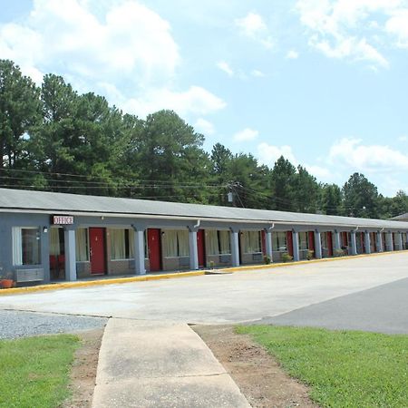 Roadway Inn Troy Екстериор снимка