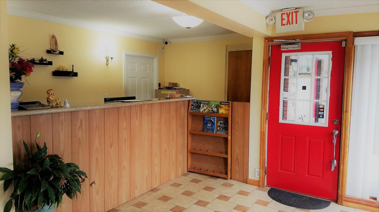 Roadway Inn Troy Екстериор снимка