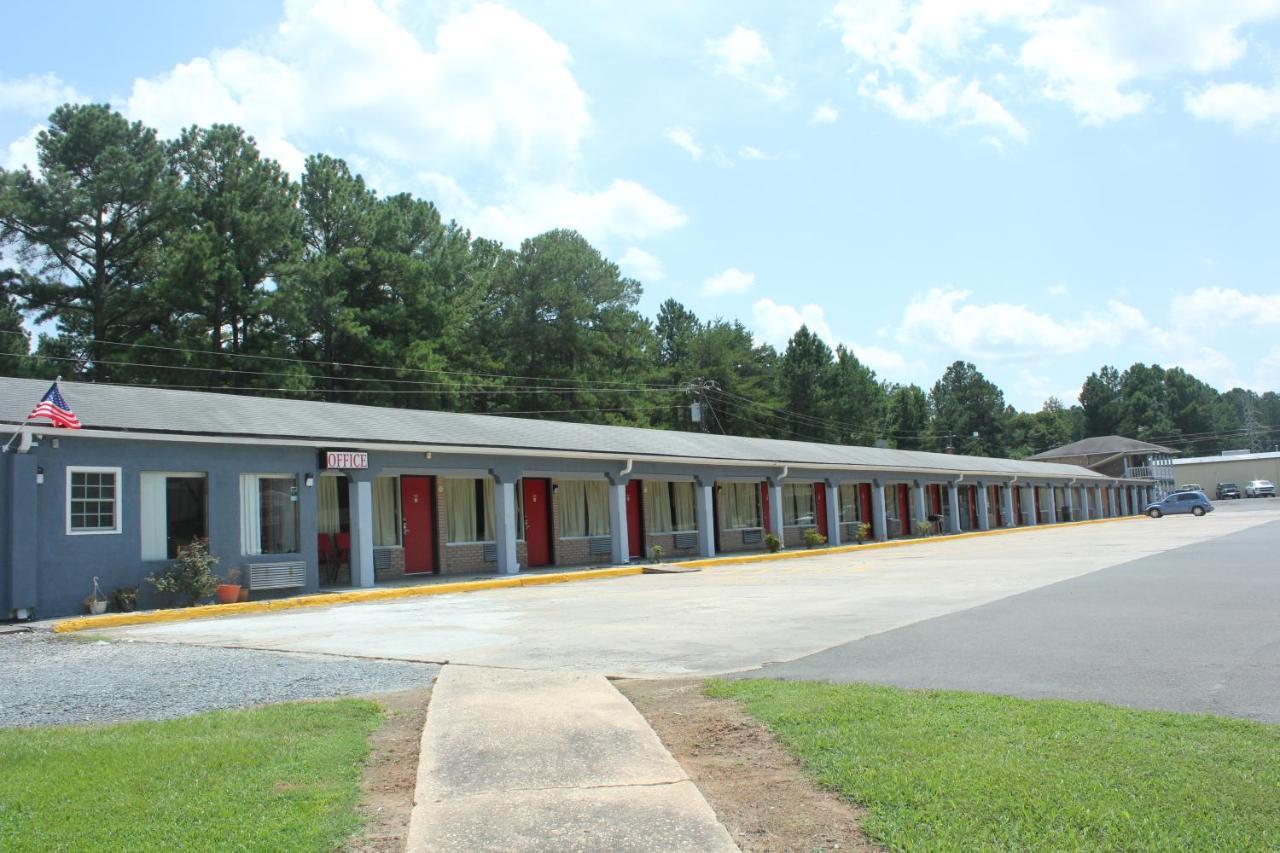 Roadway Inn Troy Екстериор снимка